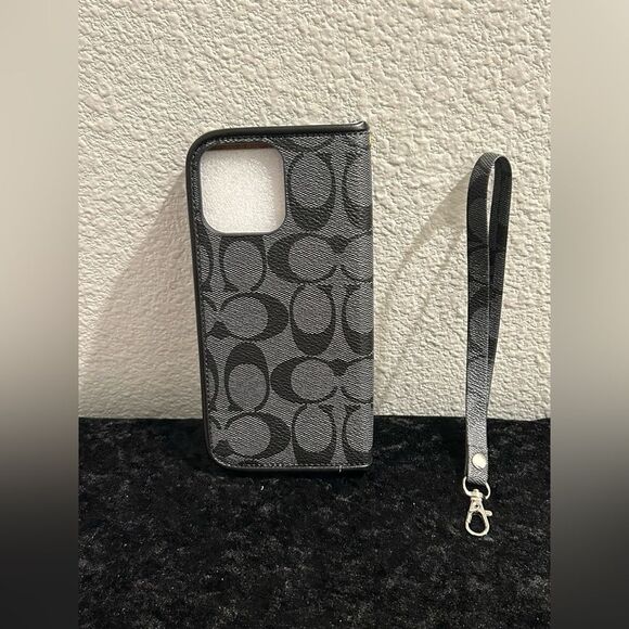 Signature Gray Phone Case with Strap - Picture 2 of 6